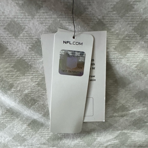 NFL Scouting Combine Cleveland Browns Moisture Wicking Long Sleeve Men’s Large - Picture 5 of 8